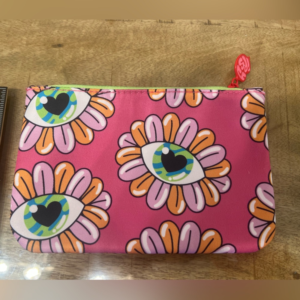 Ipsy Glam Bag makeup pouch